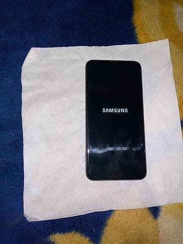 samsung galaxy note 10: Samsung Galaxy A10, rəng - Qara, İki sim kartlı — 3