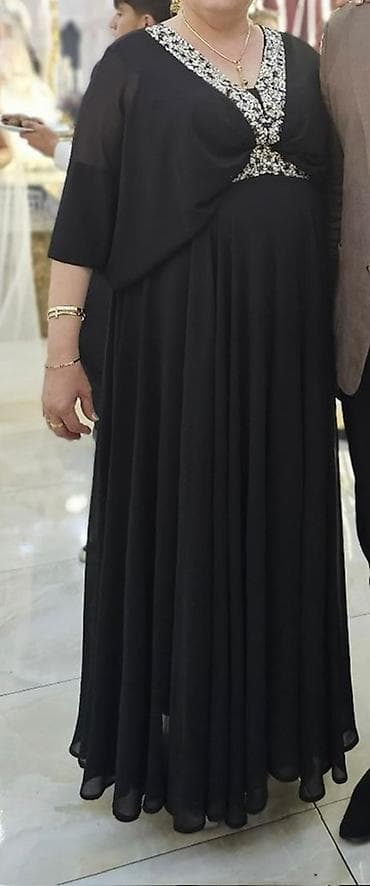 Qara rəngli şənlik/gecə geyimi - Model: Uzun, axıcı ətəkli, rahat