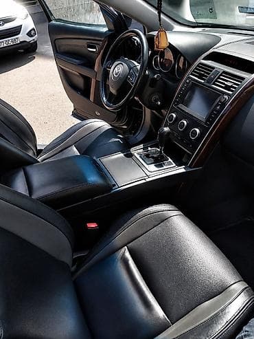 Mazda CX-9: 3.7 l | Ofrouder/SUV — 7