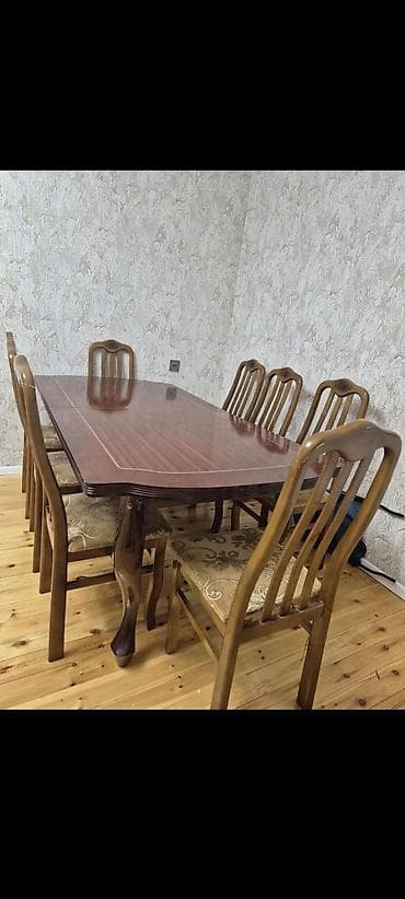 Qonaq otağı üçün, İşlənmiş, Dördbucaq masa, 12 stul lalafo.az -da Qonaq otağı üçün, İşlənmiş, Dördbucaq masa, 12 stul
