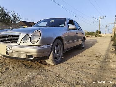 mersedes turbosu: Mercedes-Benz E-Class: 2.3 l | 1995 il Sedan — 4
