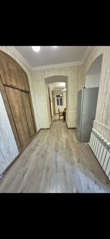 bakı kirayə evlər 2023: Сдаю свою 3хкомнатную квартиру в самом центре города Баку,на одной из — 5