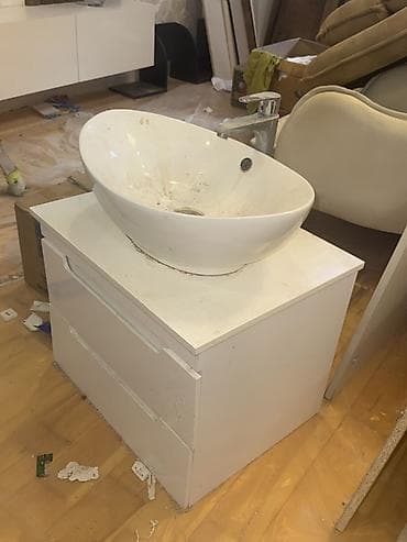 мойка со шкафом на кухню: Hamam üçün lavabolu tumbə - Üstü masaüstü tipli yumurta formalı — 1
