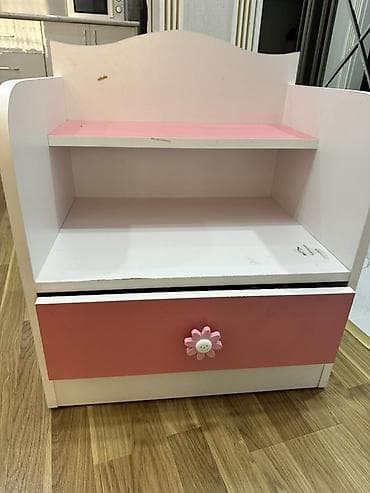 İşlənmiş, Kitab rəfi, Düz, Azərbaycan