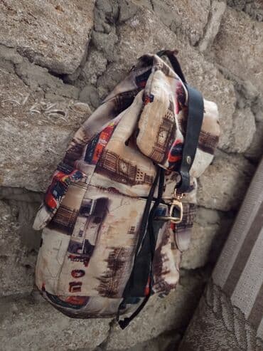 детская рубашка под запонки: Geyimlərin hər biri 50 qəpikdi. Uşaq və yeniyetmələr üçün geyimlər — 34