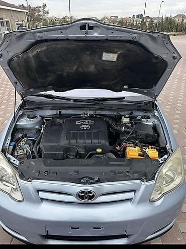 traktor belarus 892: Toyota carolla 2005 sedan salonu – orijinal, funksional və səliqəli — 5