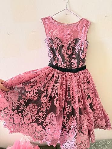 gupurlu donlar: Özəl Tikilib - Rəng: çəhrayı krujeva üst qat, tünd astar - Model — 4