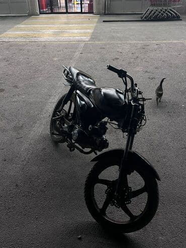 avto disklər: Satılır: qara rəngli şəhər tipli motosiklet Xüsusiyyətlər: - — 1