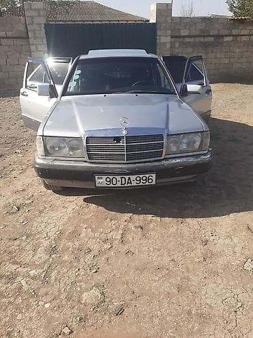 niva kuza: Mercedes-Benz 190E (W201) sedan - Rəng: gümüşü - Kuzov: 4 qapılı — 6