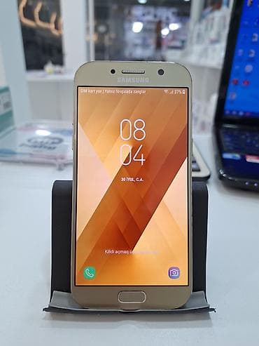 Мобильные телефоны и аксессуары: Samsung Galaxy A5 2017, 32 ГБ, цвет - Золотой — 1