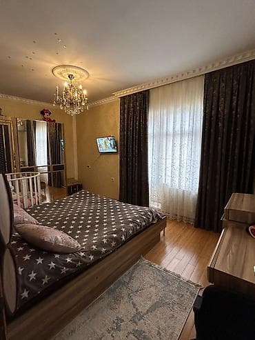 Bakı, Bakıxanov qəs., 4 otaqlı, Köhnə tikili, m. Neftçilər, 90 kv. m — 6