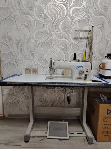 Paltaryuyan maşınlar: Tikiş maşını Overlok, 4 saplı — 4