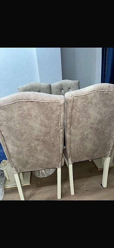 rezolyut masasi: Qonaq otağı üçün, İşlənmiş, Açılmayan, Dördbucaq masa, 6 stul — 2