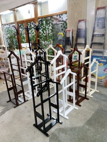 kahve makinesi: Taxta paltar asılqanı/valet stendi - Material: möhkəm ağac - Rənglər — 4