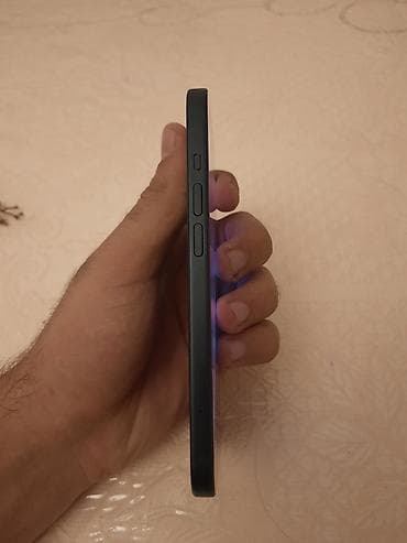 philips xenium e570: IPhone 15, Qara — 3