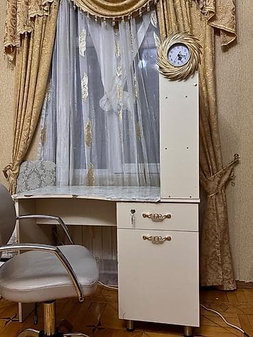 Təcili satılır! Dərs masası. Tək stol - 40 azn lalafo.az -da Təcili satılır! Dərs masası. Tək stol - 40 azn