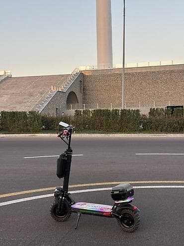 suktur: Elektrik skuter – şəhər və off-road üçün gücləndirilmiş model — 1