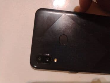 Stəkanlar: Məhsul: Android smartfon A10s Xüsusiyyətlər: - Ekran: Tam ekran — 3