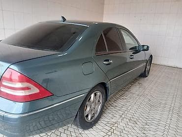 daewoo lanos 2011: Mercedes-Benz C-Class: 2.6 l | 2000 il Sedan — 5