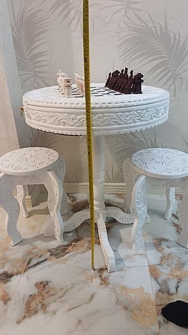 yumru stol: Для гостиной, Б/у, Нераскладной, Круглый стол, 2 стула — 5