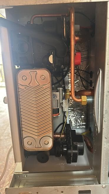 iphone ucuz qiymete: Salam Cemi 6ay istifade olunub zamenet kagizinda qeyd olunub ustunde — 6