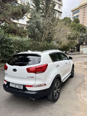 Yağlar və avtokimyəvi maddələr: Kia Sportage SX GDI – ağ rəngli, şəhər və uzun yol üçün komfortlu — 5