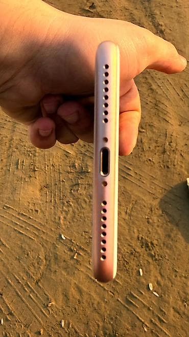 ipone sr: IPhone 8 Plus, 64 GB, Qızılı, Barmaq izi — 5