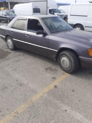 keys sat: Mercedes-Benz sedan (W124 seriyası) - Kuzov: 4 qapılı sedan, tünd boz — 5