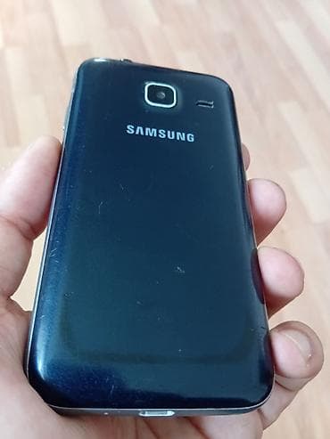 philips xenium 9@9s: Samsung 16 GB, rəng - Qara, İki sim kartlı — 1