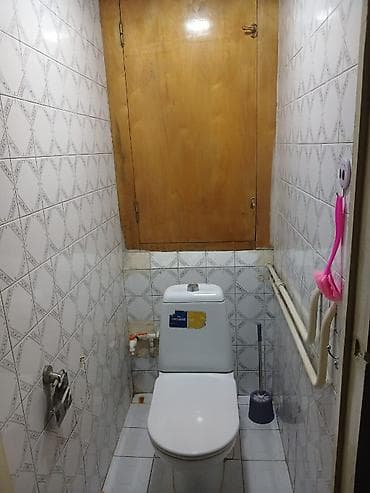 a frame ev: Bakı, 3-cü mikrorayon, 2 otaqlı, Köhnə tikili, m. Memar Əcəmi, 45 kv. m — 3