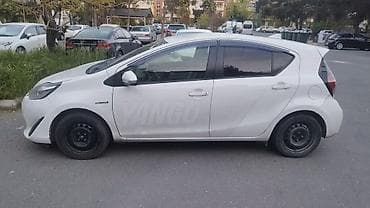 Hyundai Accent: 1.4 l | Sedan