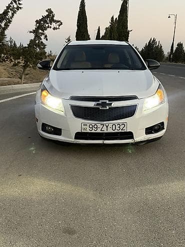 yan güzgü s: Chevrolet Cruze: 1.4 l | Sedan — 2