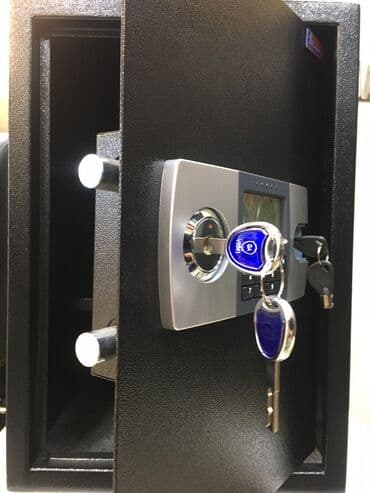 копилка на 100 тысяч сом таблица: Hundurluk 50sm Derinlik 30sm Eni 35sm Seyf iki acar ve kodile isleyir — 3