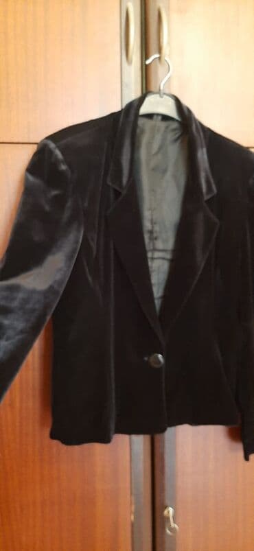 Qara vilyur pencek,az seliqeli geyinilib, teze kimidir lalafo.az -da Qara vilyur pencek,az seliqeli geyinilib, teze kimidir