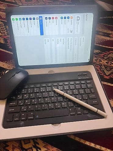 Apple iPad planşet dəsti - Planşet: Apple iPad (iPadOS interfeysi