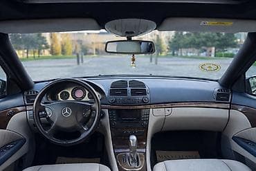 mercedes benz e 2000: Mercedes-Benz E-Class: 2.6 l | 2004 il Sedan — 3