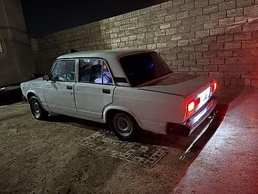 2107 teker: VAZ (LADA) 2107: 1.6 l | 1999 il 30000 km Sedan — 3