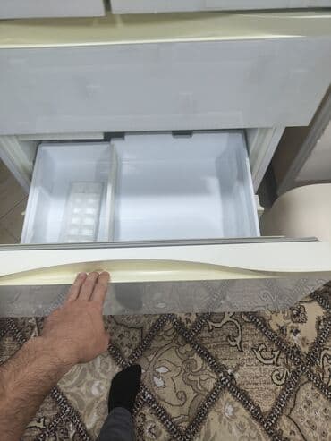 Video oyunlar və konsollar: İşlənmiş 2 qapılı LG Soyuducu Satılır, rəng - Ağ, Dolab içi — 4