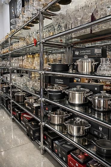 çən dəmir: Laminat orta vitrin -100azn; şüşə vitrin 1metr-80azn, hazırda mağazada — 5