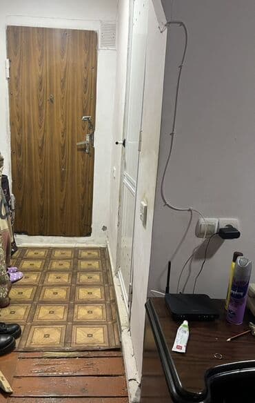 снять комнату в общежитии: Ev yasamal rayonu, statistika komitesi terefde yerleşir. 5mertebeli — 7