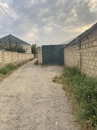 4 otaqlı, 125 kv. m, Təmirsiz
