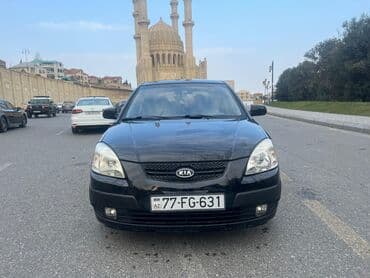Kia Rio: 1.4 l | 2006 il Sedan
