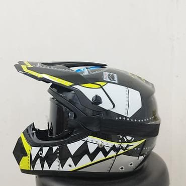 Kask satılır . real alıcılar yazsın yanlız.çatdırılma yoxdur kask
