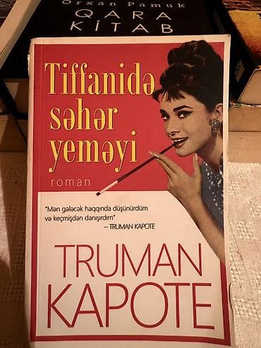 Kitabların hər biri 1 azn. Tək - tək satılmır. Minimum 4 kitab alana — 9