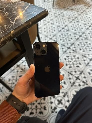 telefon xudat: IPhone 13, 128 GB, Qara, Face ID — 1