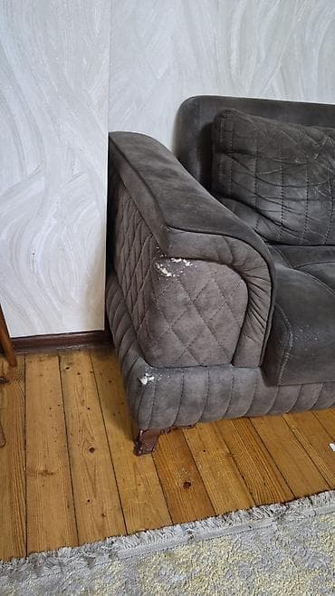 perla genc odasi: Divan — 2