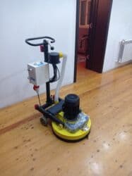 pol yonan aparat: TƏCİLİ Satılır.Pol və parket yonan aparat.220 kv ilə işləyir — 1