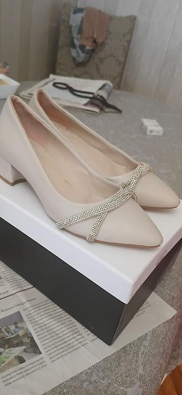 Балетки: Zərif qadın ayaqqabısı - Model: balerina tipli qapalı ayaqqabı, sivri — 1