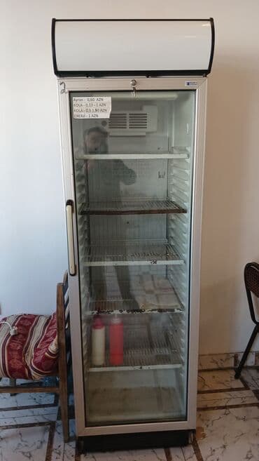 UGUR vitrində soyuducu - Şüşə qapılı, vitrin tipli ticarət soyuducusu