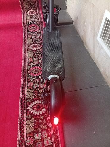 скутер электрический: Elektrik skuter - Qatlanan şəhər skuteridir, yığcam dizaynı sayəsində — 2